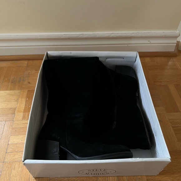 Steve Madden high knee boots! Velvet black, size 7! Very good condition! - Picture 4 of 5